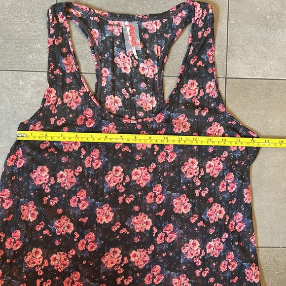 Free People Long Racer Back Tank Top - Picture 3 of 10